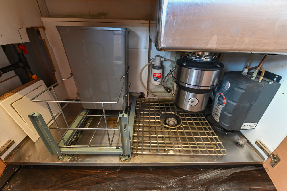 Poggenpohl Modern Light Wood Veneer Kitchen with White Marble Countertops and Appliances