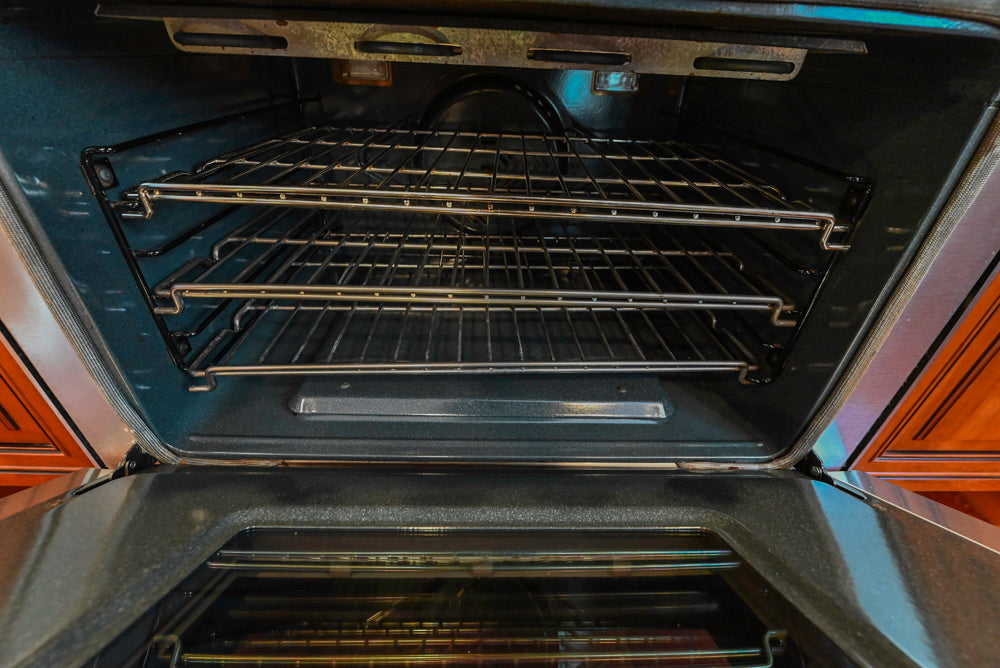 Pennville Traditional Wooden Kitchen with Granite Countertops and Thermador Appliances