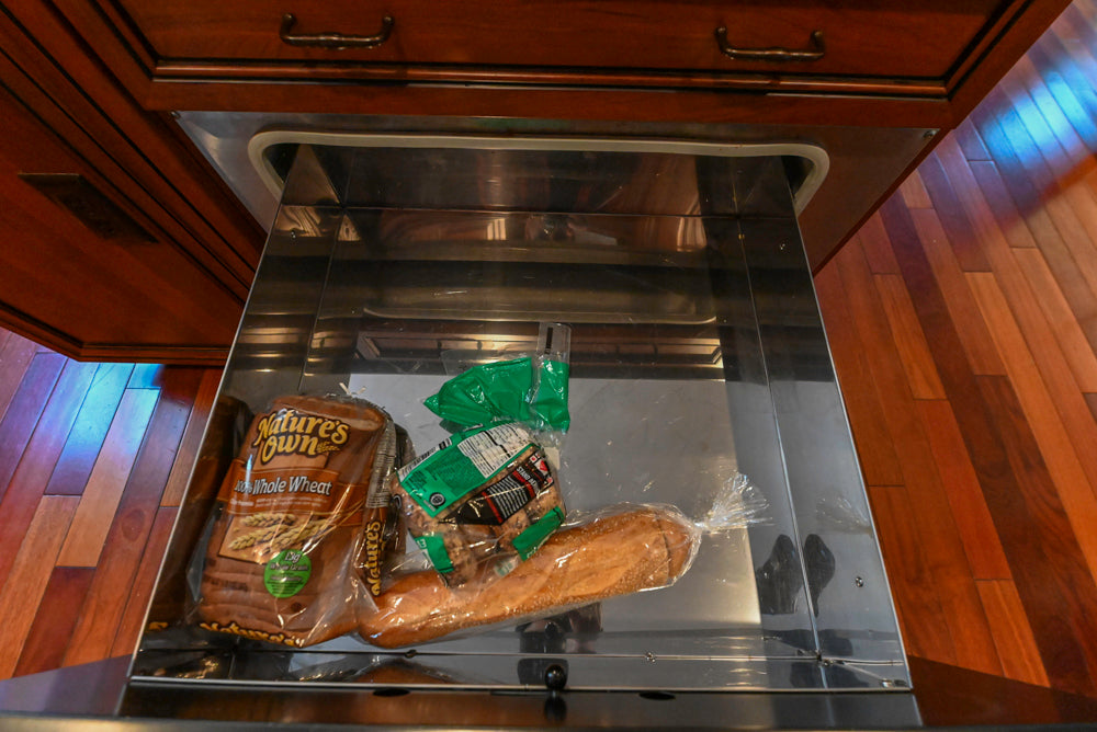 Pennville Traditional Wooden Kitchen with Granite Countertops and Thermador Appliances