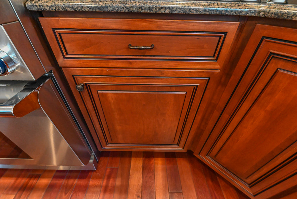 Pennville Traditional Wooden Kitchen with Granite Countertops and Thermador Appliances