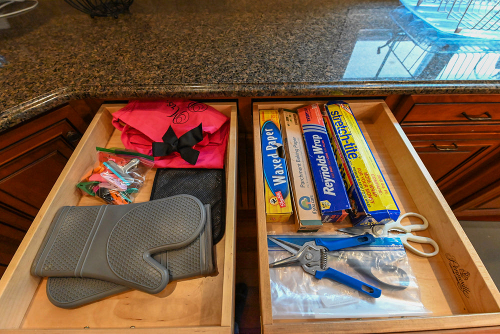 Pennville Traditional Wooden Kitchen with Granite Countertops and Thermador Appliances