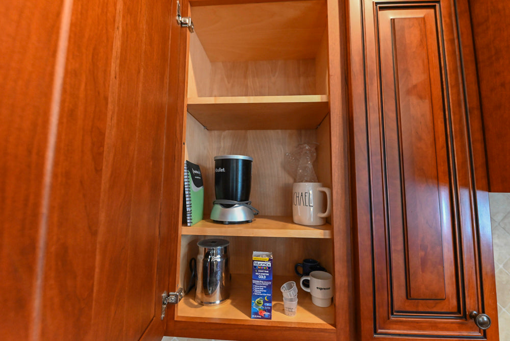 Pennville Traditional Wooden Kitchen with Granite Countertops and Thermador Appliances