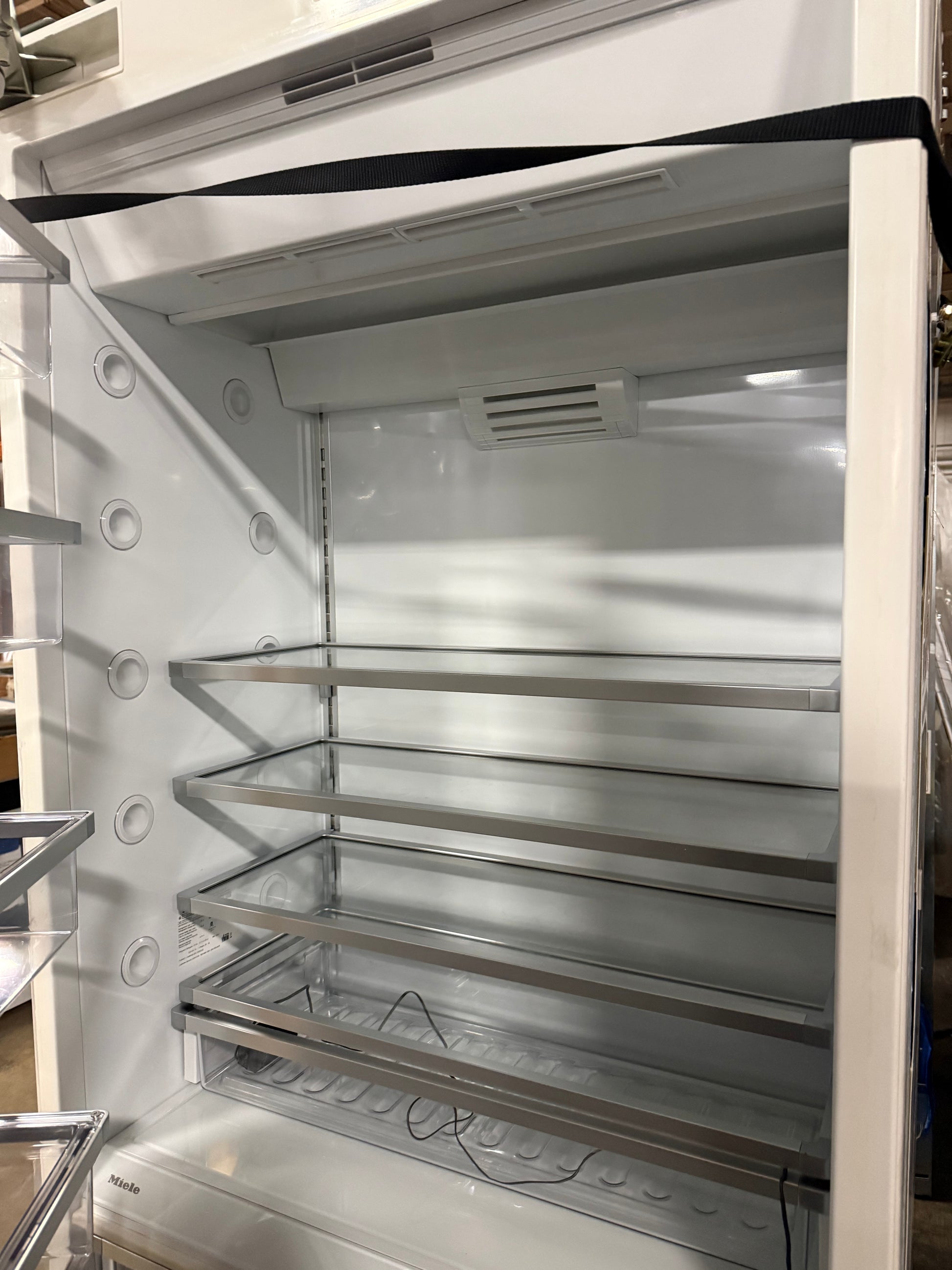 Integrated panel ready all-refrigerator column by Miele