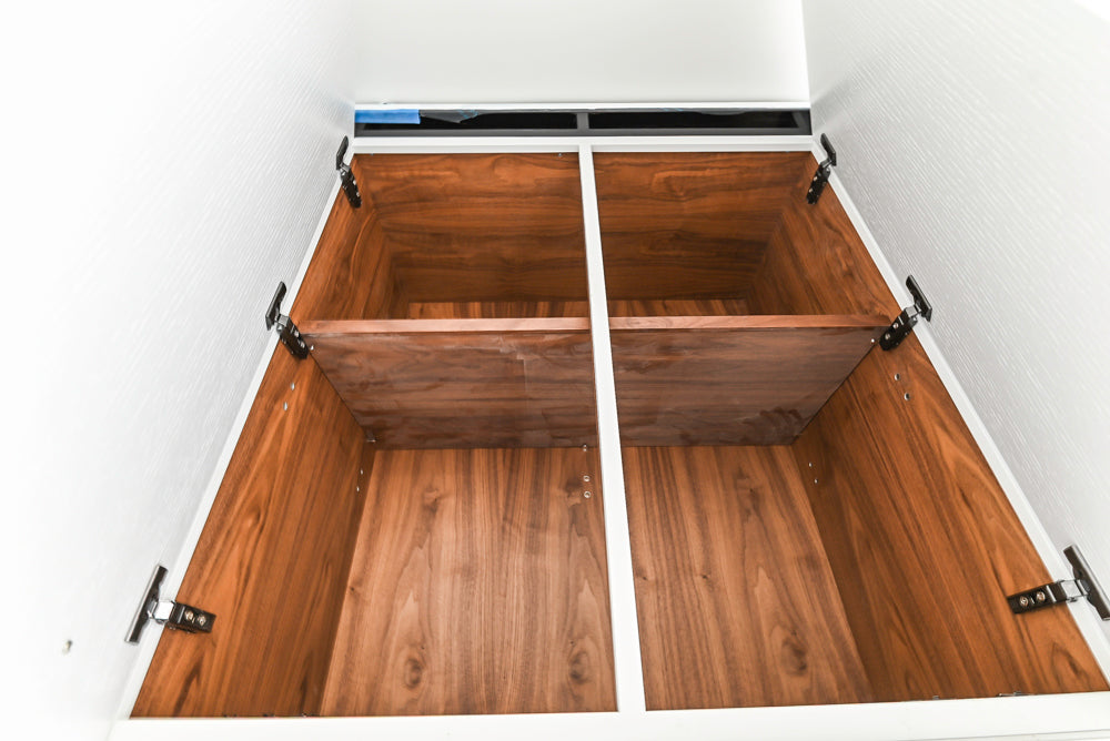 Smallbone Transitional White Kitchen with Island and Quartzite Countertops