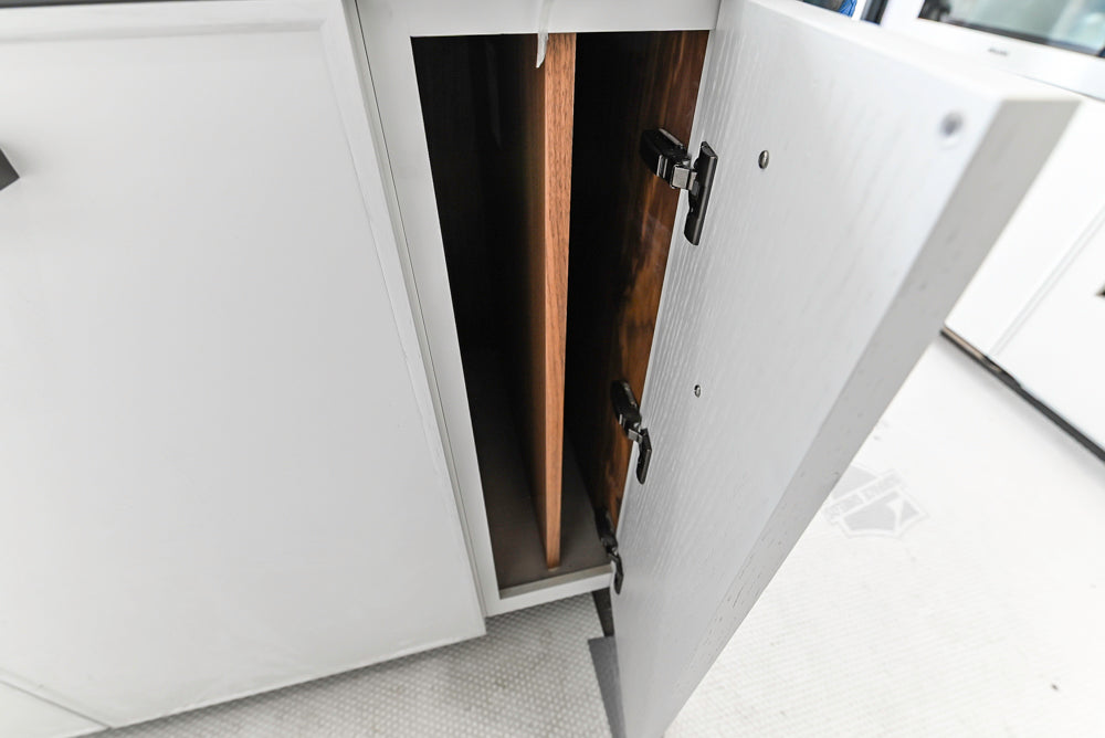 Smallbone Transitional White Kitchen with Island and Quartzite Countertops