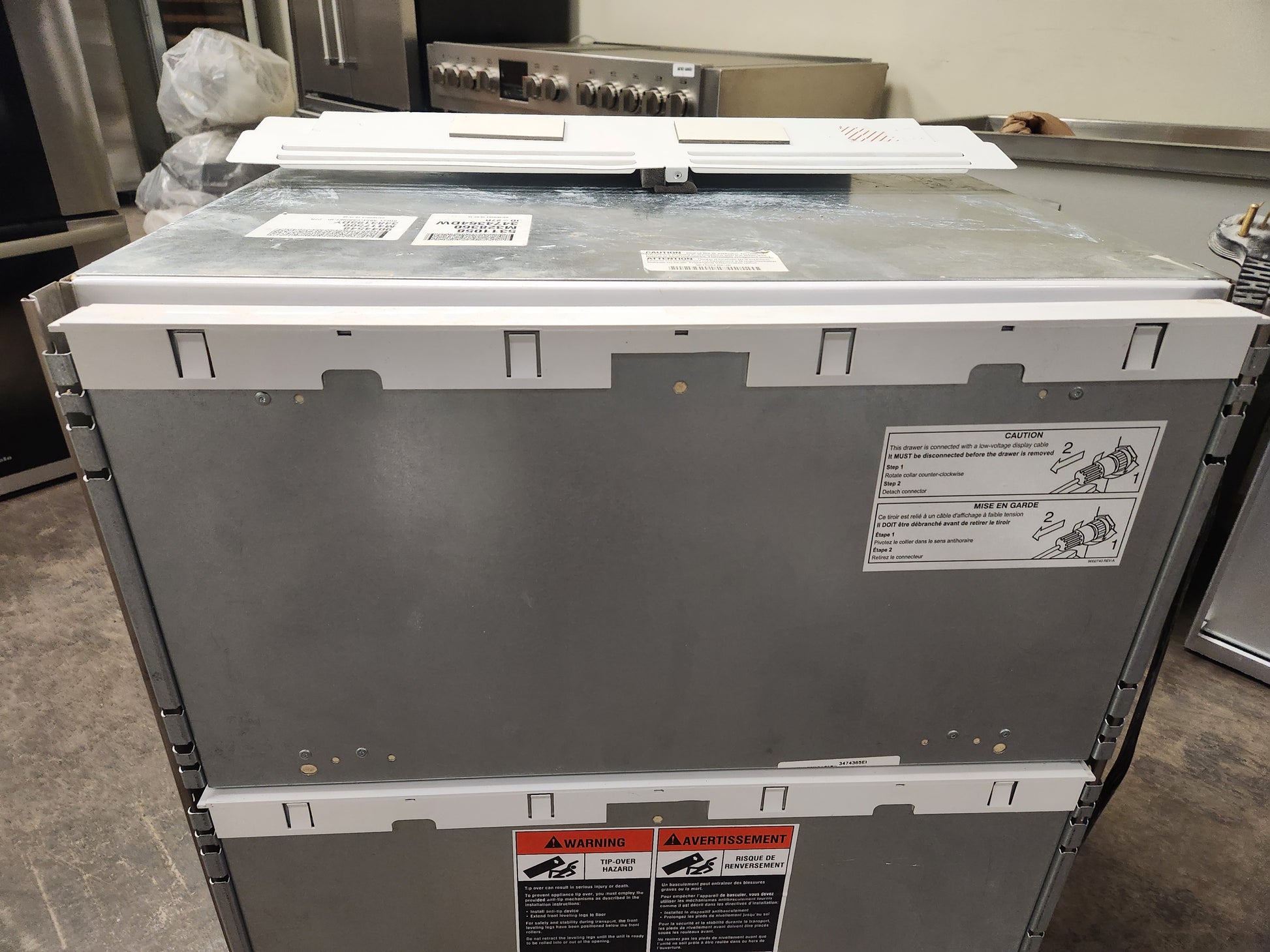 Sub-Zero ID-27R 27" Panel Ready Undercounter Refrigerator Drawers