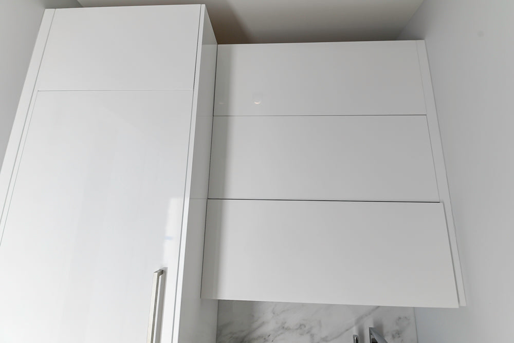 Brubaker Modern White Lacquered Butler's Pantry with Stone Countertops and Ice Maker