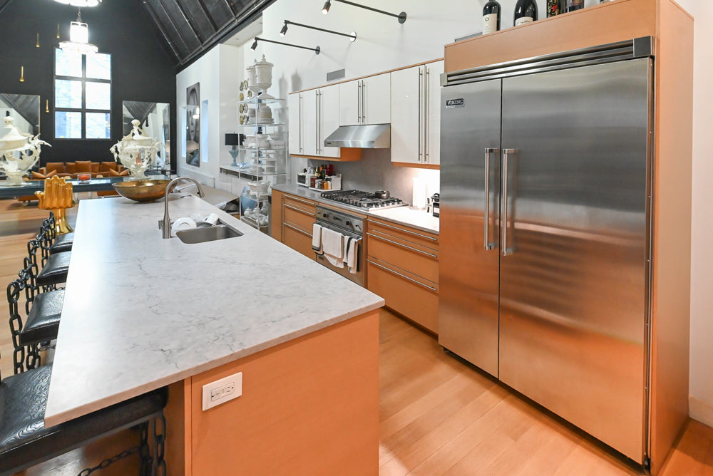 Poggenpohl Modern Veneer Kitchen with Island and Viking Appliances