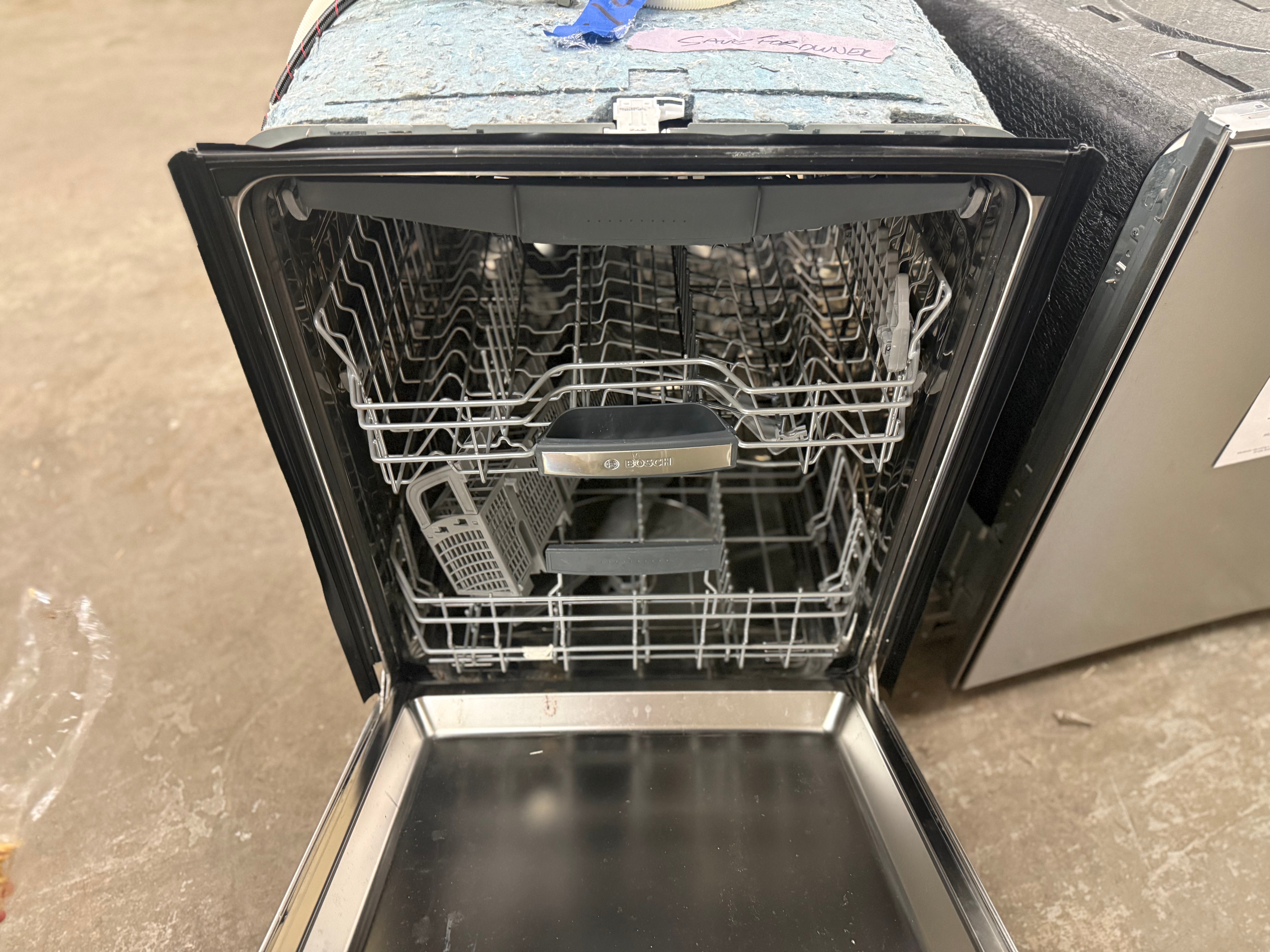 Bosch SHX68TL5UC 24" Stainless Steel Dishwasher, Pre-Owned