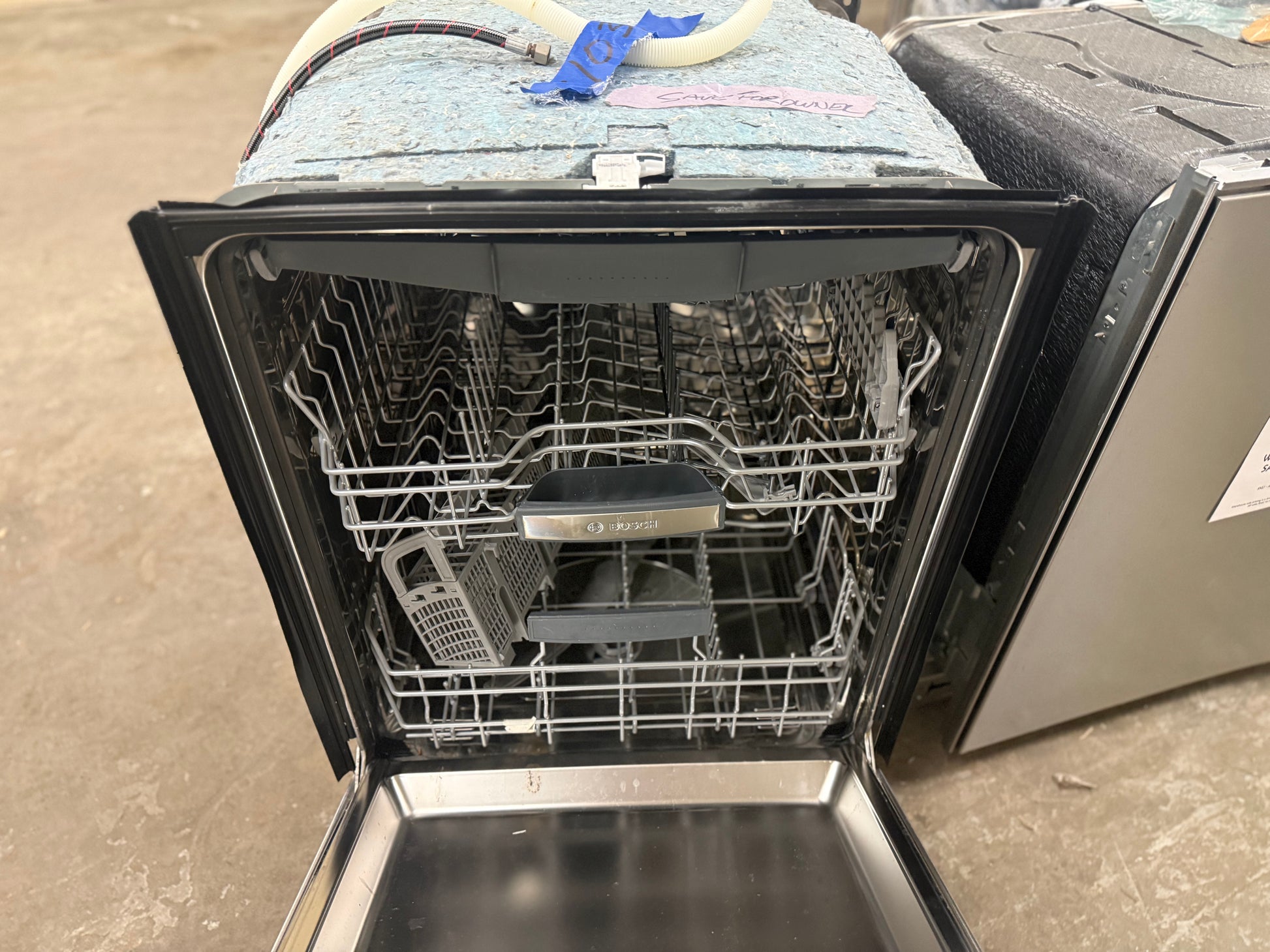 Bosch SHX68TL5UC 24" Stainless Steel Dishwasher, Pre-Owned