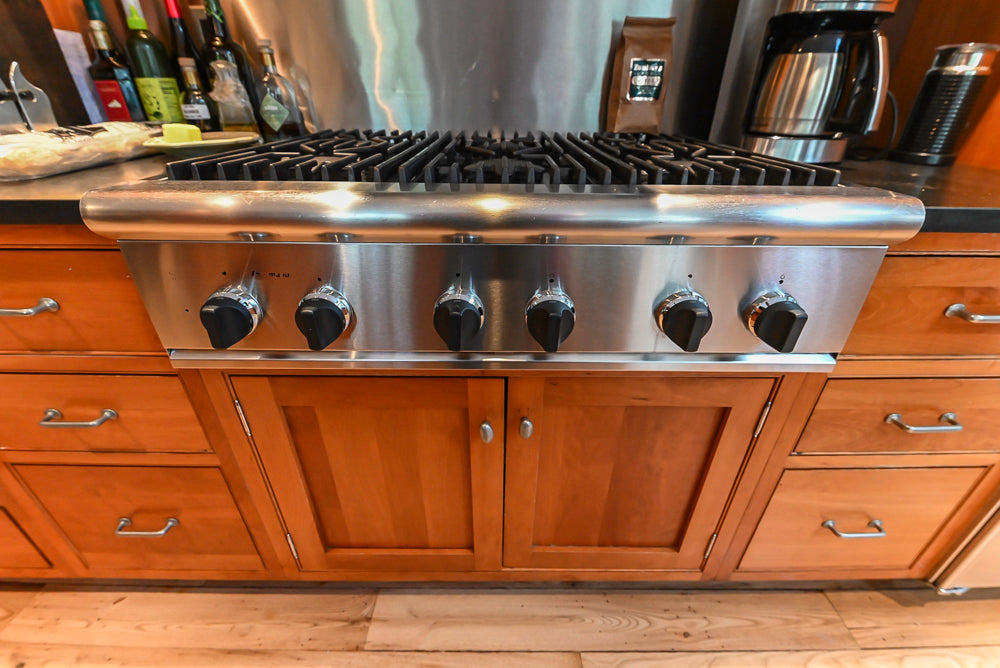 ÒThe DavenportÓ Traditional Wooden Kitchen with Island and 48" Sub-Zero Refrigerator