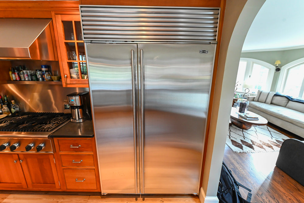 ÒThe DavenportÓ Traditional Wooden Kitchen with Island and 48" Sub-Zero Refrigerator