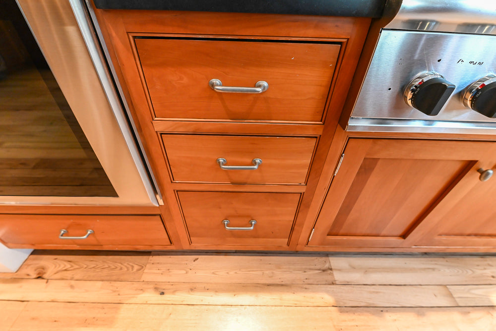 ÒThe DavenportÓ Traditional Wooden Kitchen with Island and 48" Sub-Zero Refrigerator