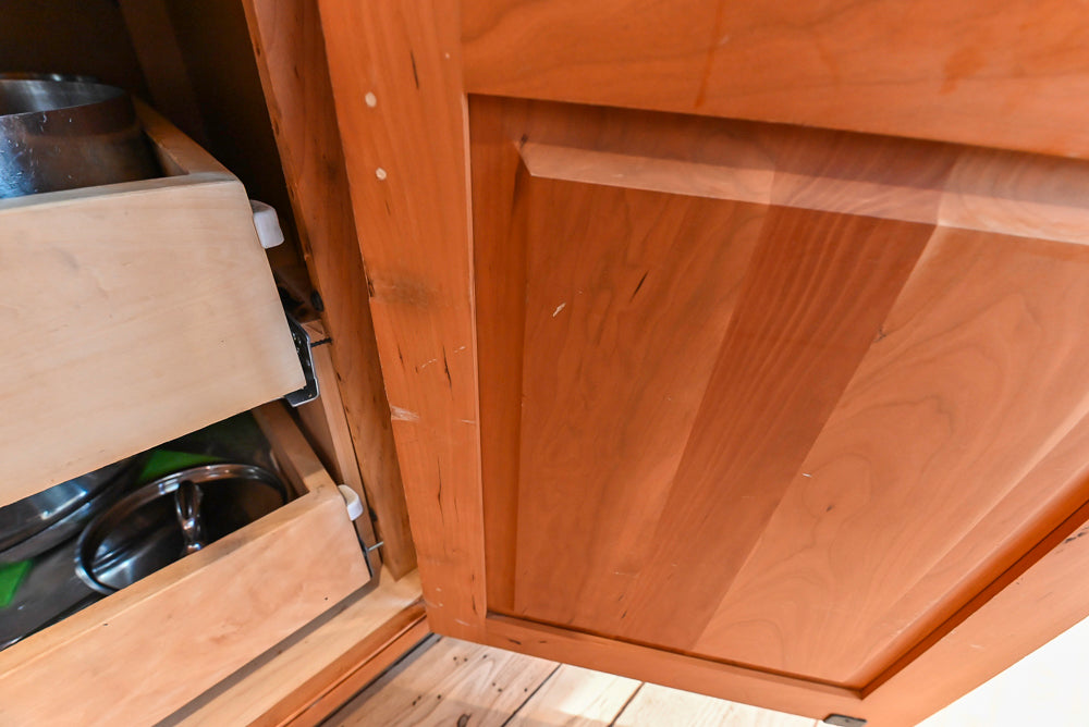 ÒThe DavenportÓ Traditional Wooden Kitchen with Island and 48" Sub-Zero Refrigerator