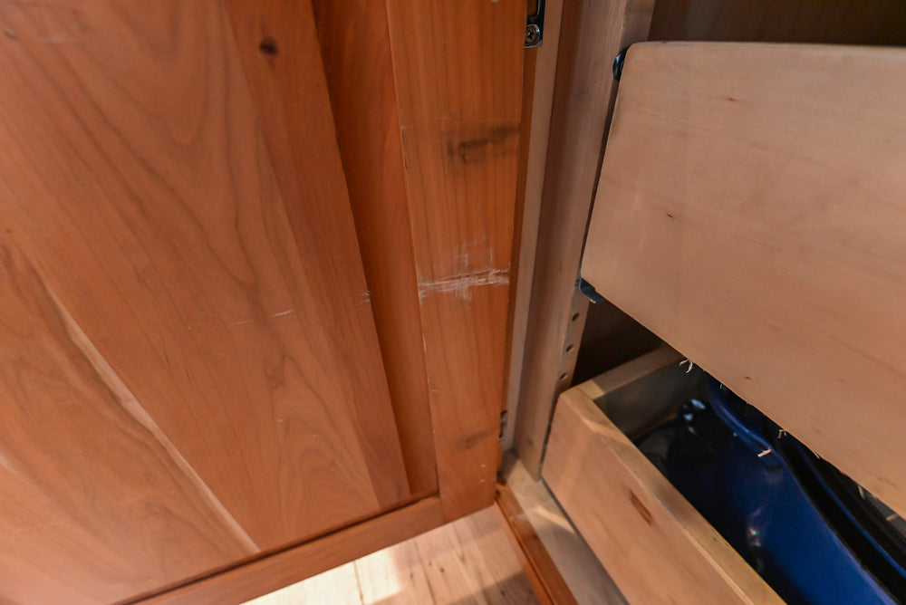 ÒThe DavenportÓ Traditional Wooden Kitchen with Island and 48" Sub-Zero Refrigerator