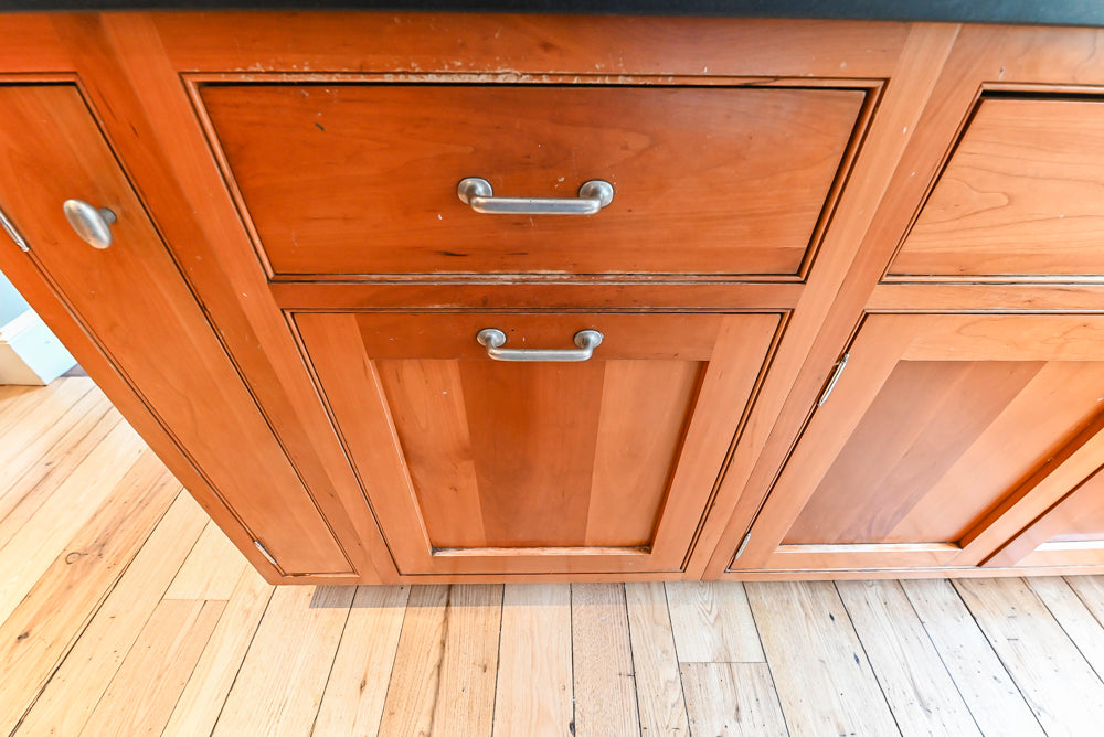ÒThe DavenportÓ Traditional Wooden Kitchen with Island and 48" Sub-Zero Refrigerator