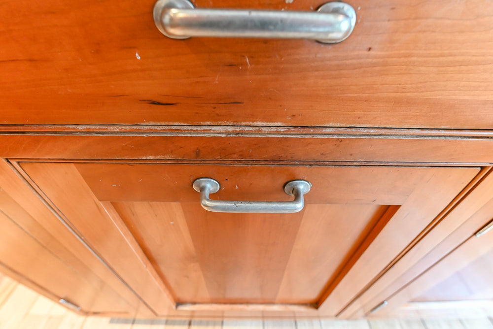 ÒThe DavenportÓ Traditional Wooden Kitchen with Island and 48" Sub-Zero Refrigerator