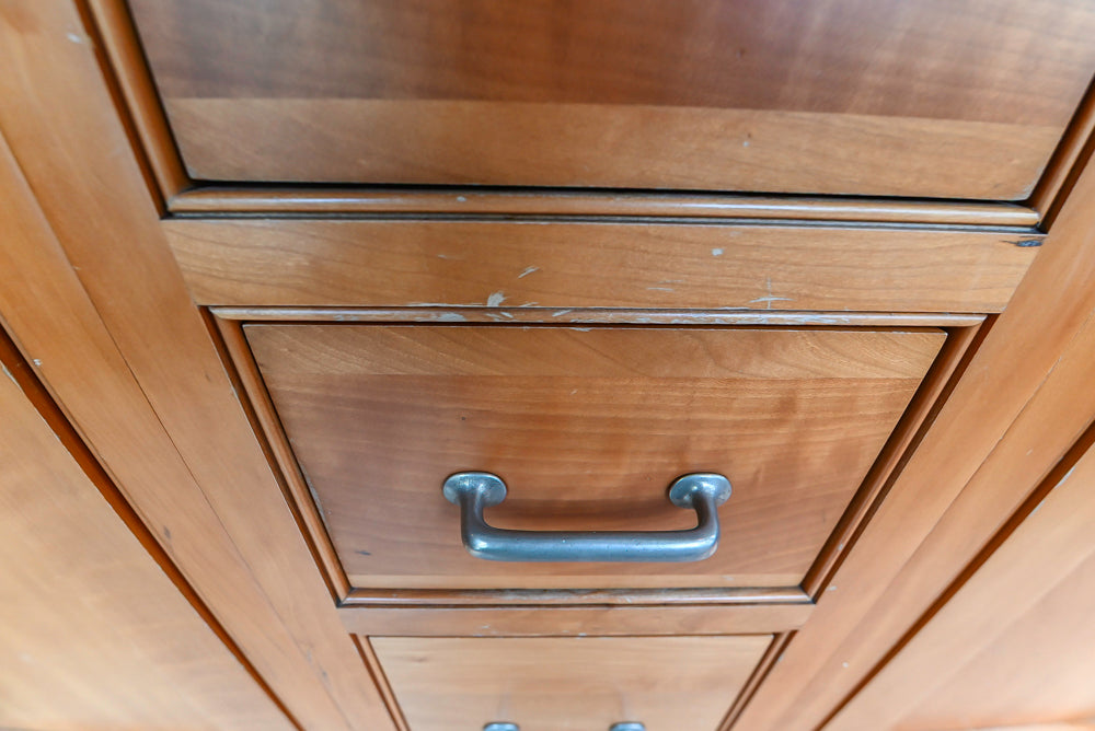 ÒThe DavenportÓ Traditional Wooden Kitchen with Island and 48" Sub-Zero Refrigerator