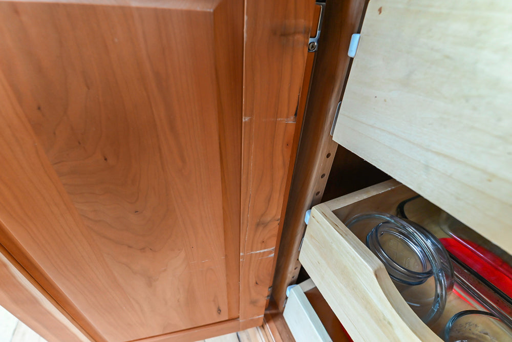 ÒThe DavenportÓ Traditional Wooden Kitchen with Island and 48" Sub-Zero Refrigerator