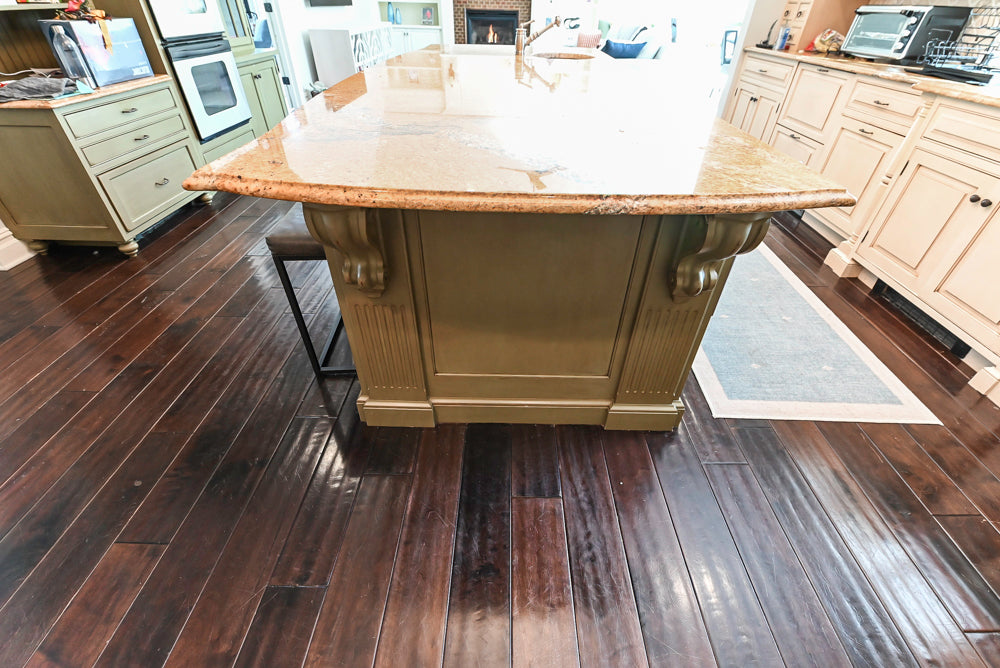 ÒThe HarcourtÓ Traditional Two-Tone Distressed Kitchen with Green Island, Granite Countertops and Appliances