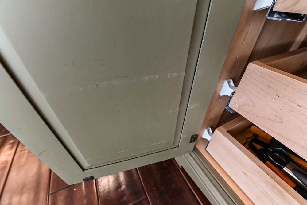 ÒThe HarcourtÓ Traditional Two-Tone Distressed Kitchen with Green Island, Granite Countertops and Appliances