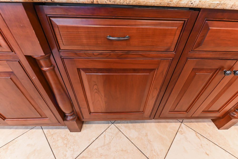 "The Winchester" Traditional Wooden Kitchen with Granite Countertops and Appliances