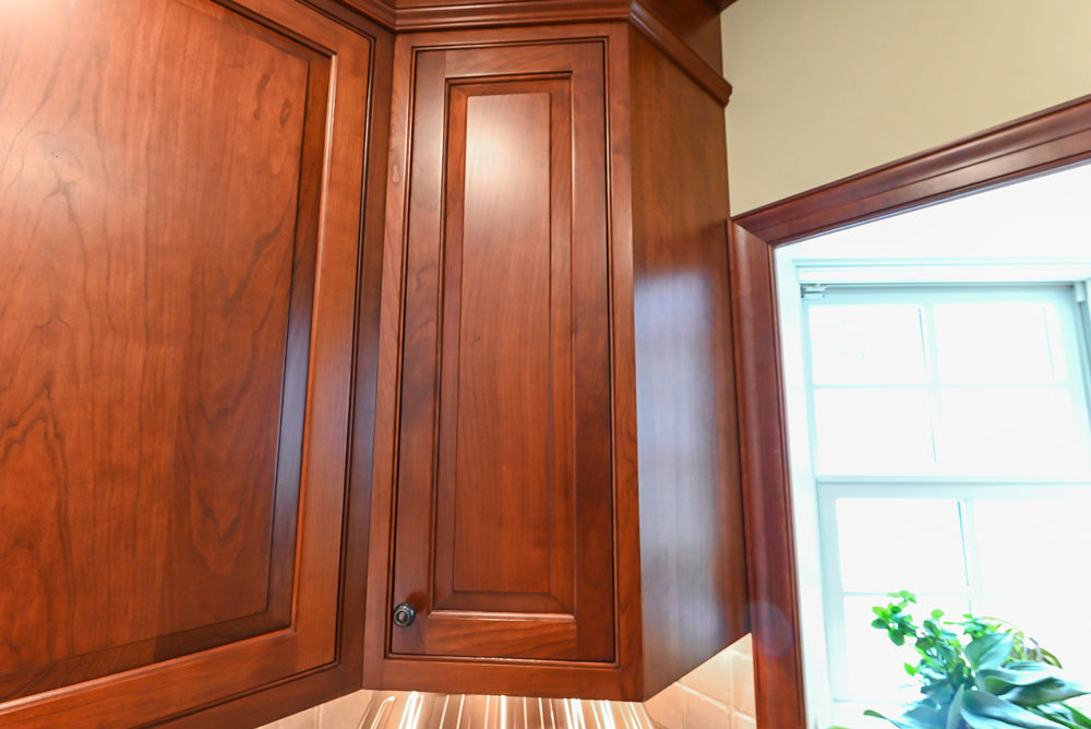 "The Winchester" Traditional Wooden Kitchen with Granite Countertops and Appliances