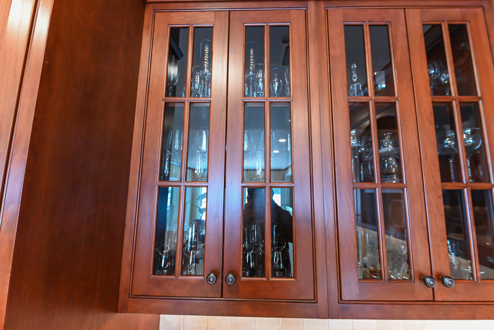 "The Winchester" Traditional Wooden Kitchen with Granite Countertops and Appliances