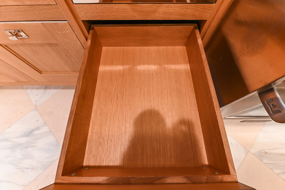 Christopher Peacock "Culinarium" Transitional Rift-Sawn White Oak Kitchen with Island