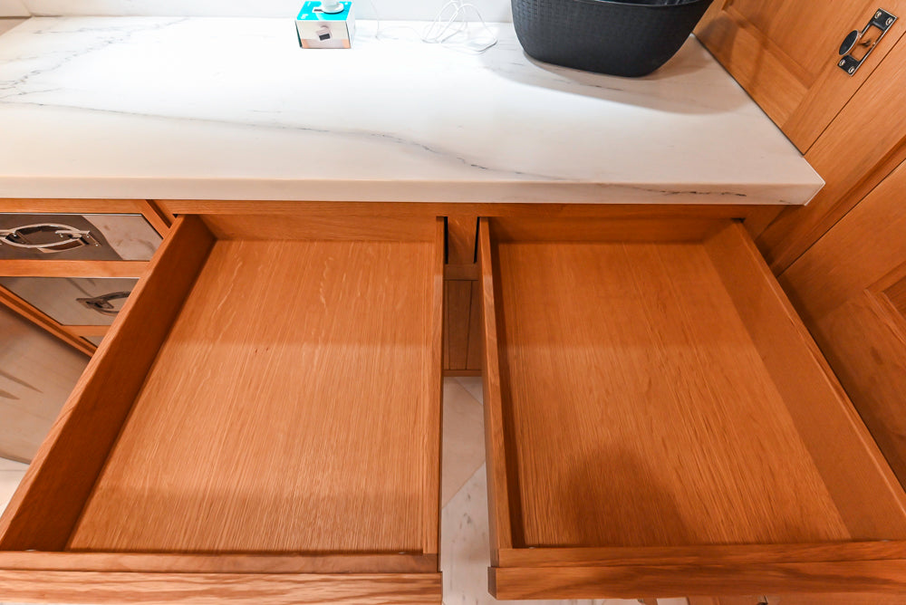 Christopher Peacock "Culinarium" Transitional Rift-Sawn White Oak Kitchen with Island