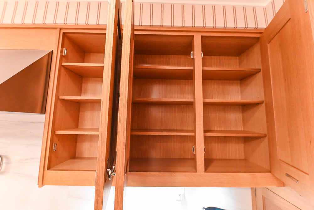 Christopher Peacock "Culinarium" Transitional Rift-Sawn White Oak Kitchen with Island