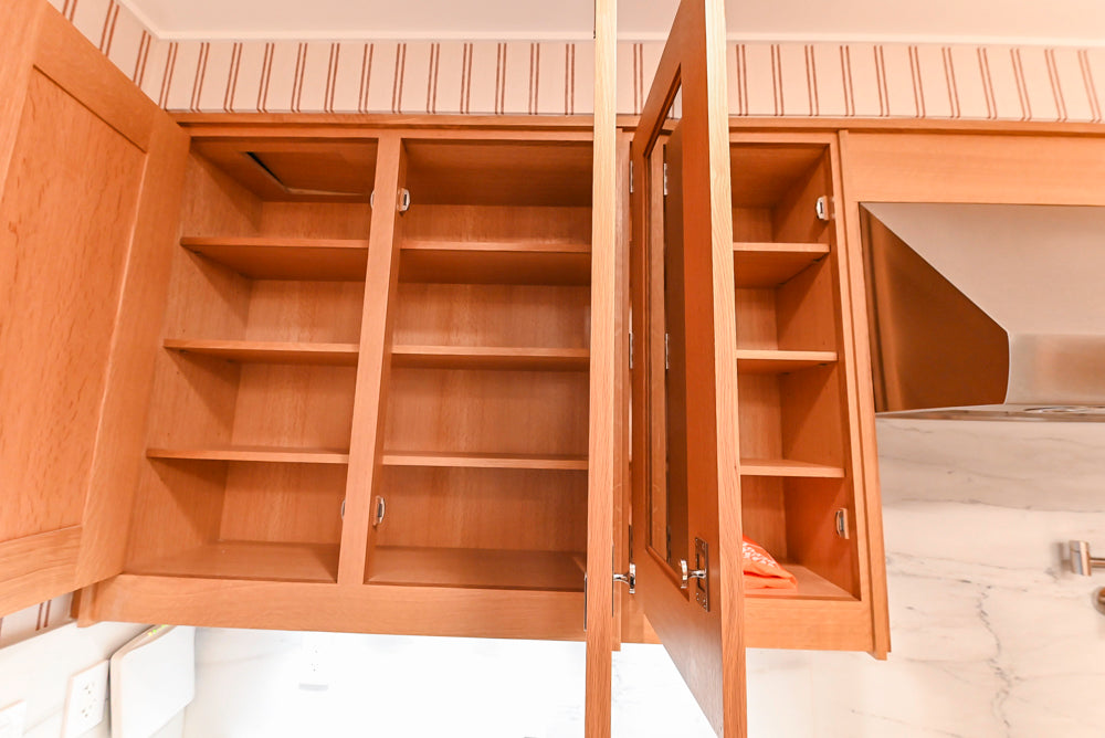 Christopher Peacock "Culinarium" Transitional Rift-Sawn White Oak Kitchen with Island