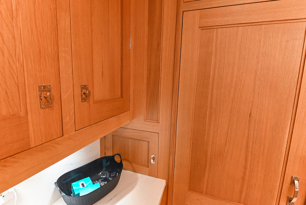 Christopher Peacock "Culinarium" Transitional Rift-Sawn White Oak Kitchen with Island