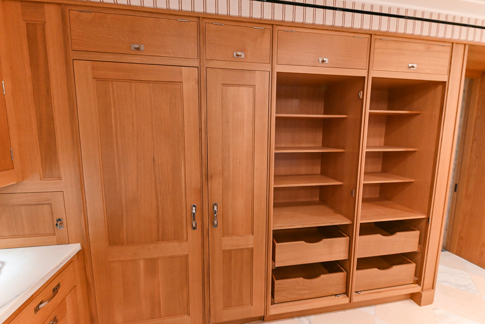 Christopher Peacock "Culinarium" Transitional Rift-Sawn White Oak Kitchen with Island