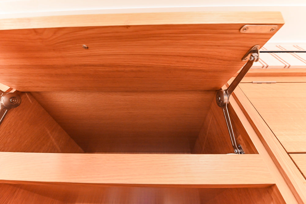 Christopher Peacock "Culinarium" Transitional Rift-Sawn White Oak Kitchen with Island