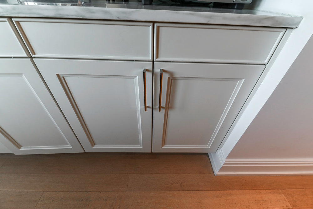 SieMatic Transitional White Kitchen with Island & Luxury Appliances