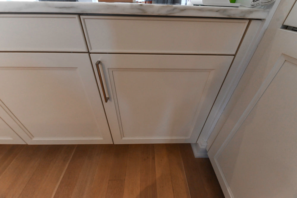 SieMatic Transitional White Kitchen with Island & Luxury Appliances
