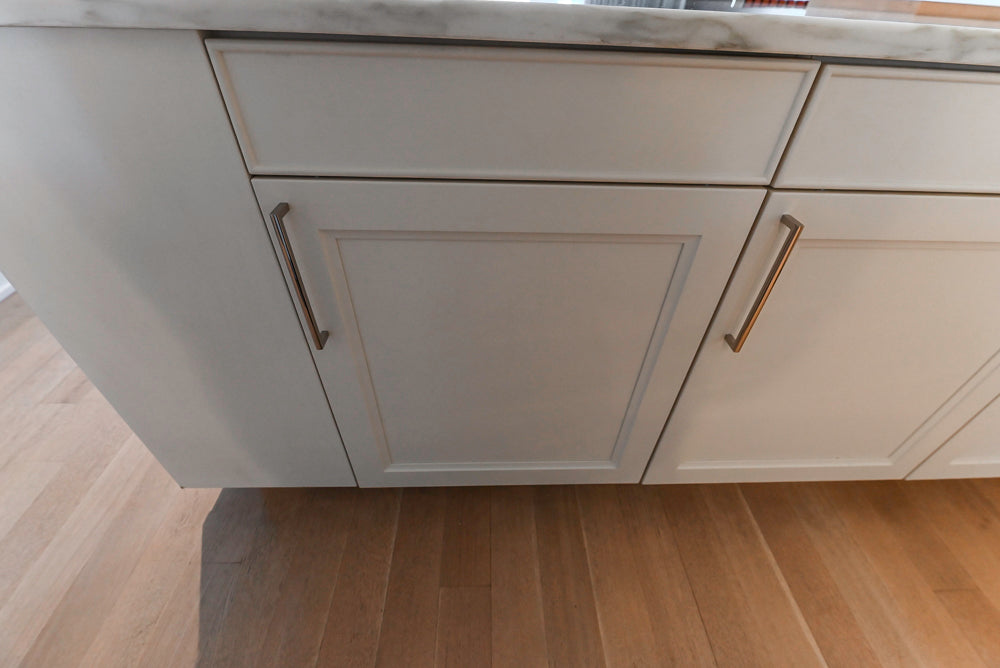 SieMatic Transitional White Kitchen with Island & Luxury Appliances