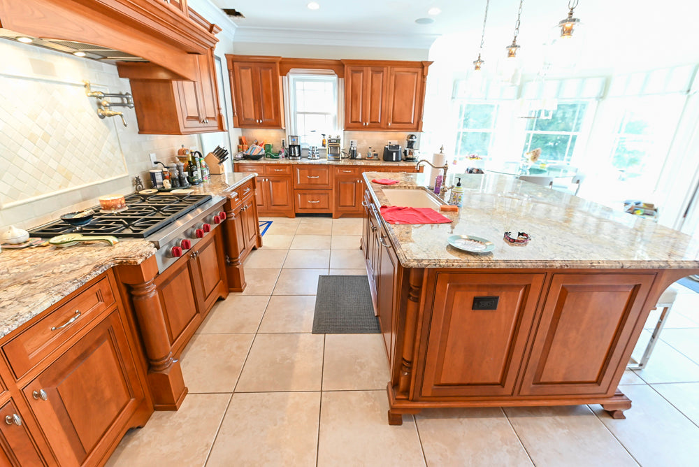 “The Woodford” Traditional Custom Wooden Kitchen with Island, Wolf Rangetop & Sub-Zero Refrigerator