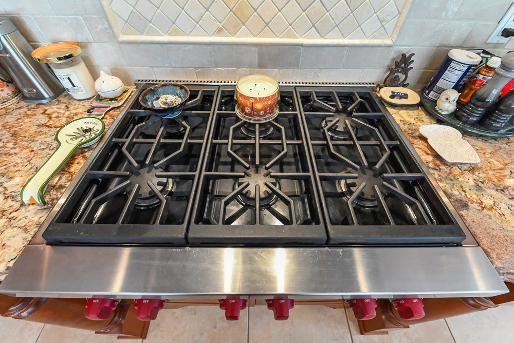 “The Woodford” Traditional Custom Wooden Kitchen with Island, Wolf Rangetop & Sub-Zero Refrigerator