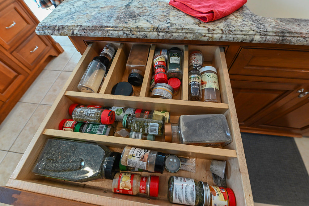 “The Woodford” Traditional Custom Wooden Kitchen with Island, Wolf Rangetop & Sub-Zero Refrigerator