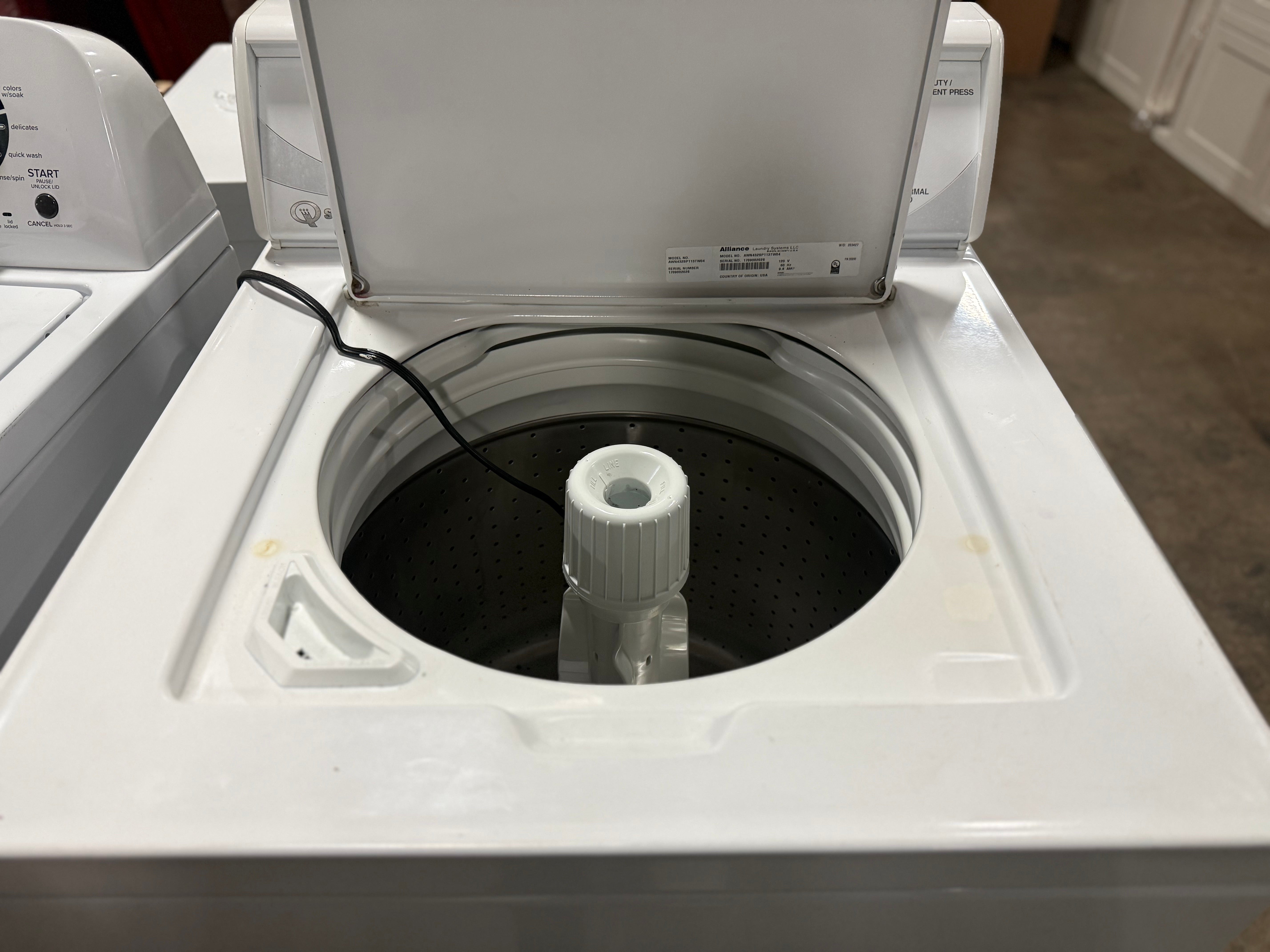 Speed Queen AWN432SP113TW04 26" White Top Load Washer