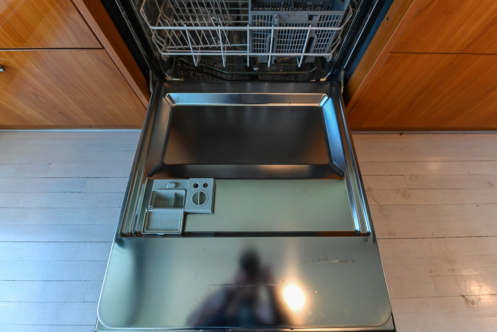 Neff Modern Kitchen with Island and 48" Viking Refrigerator