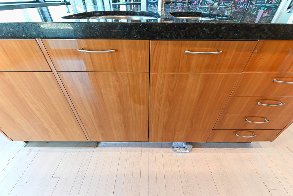 Neff Modern Kitchen with Island and 48" Viking Refrigerator