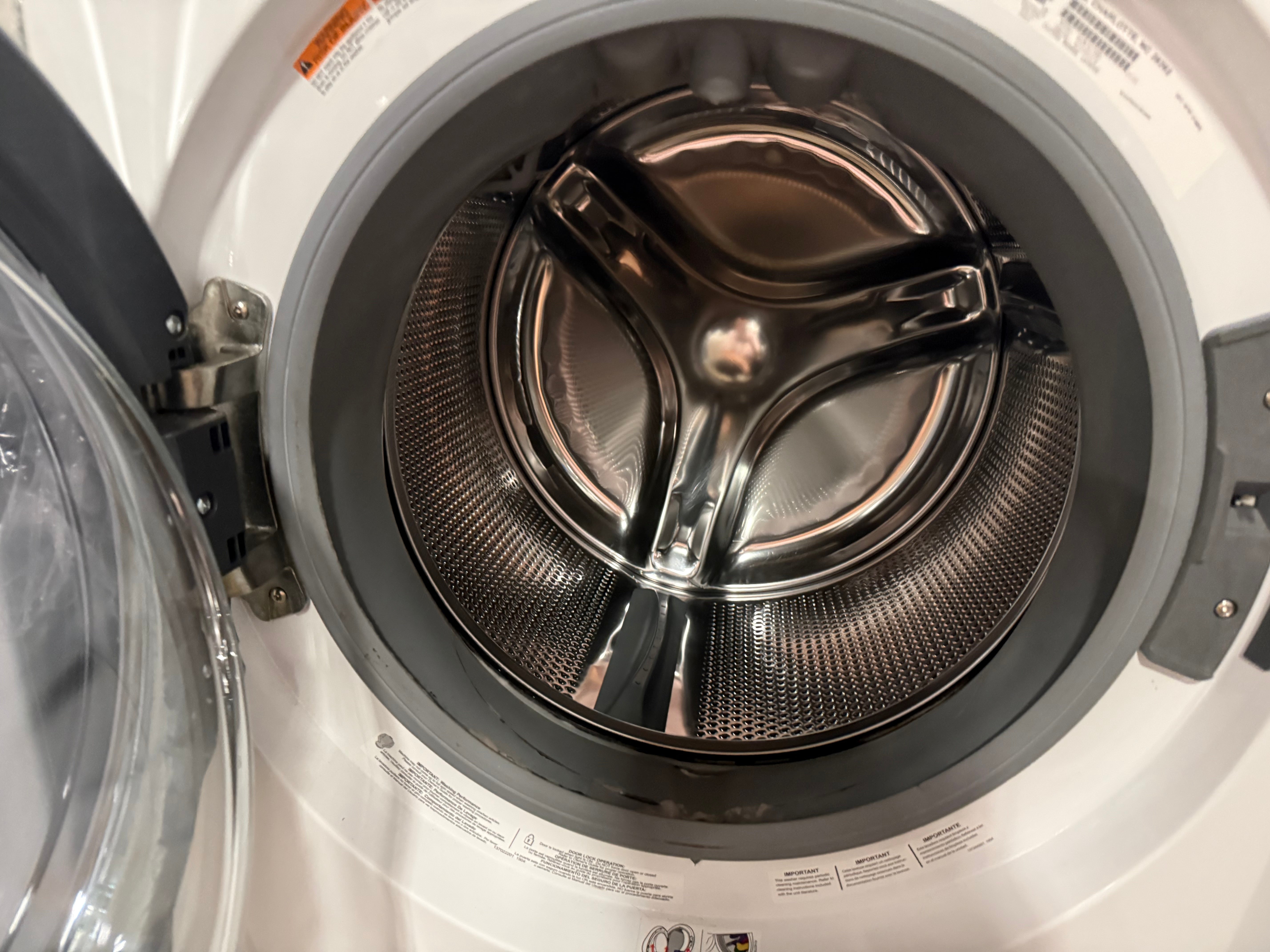 Electrolux 600 Series ELFW7637AW 27" White Front Load Washer