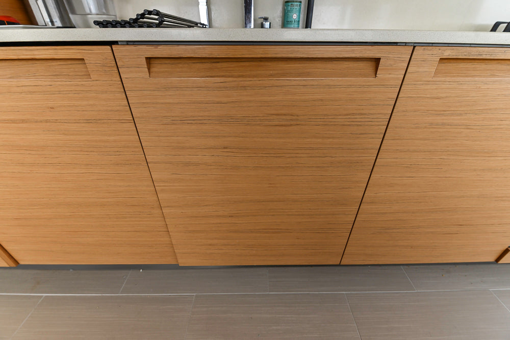Poliform Modern Kitchen with Sideboard
