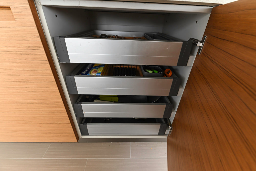 Poliform Modern Kitchen with Sideboard