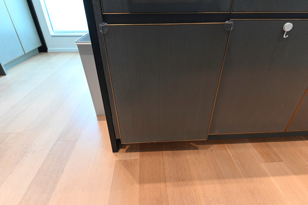 Thomas Juul-Hansen Modern Grey Oak Kitchen with Island & Miele Appliances