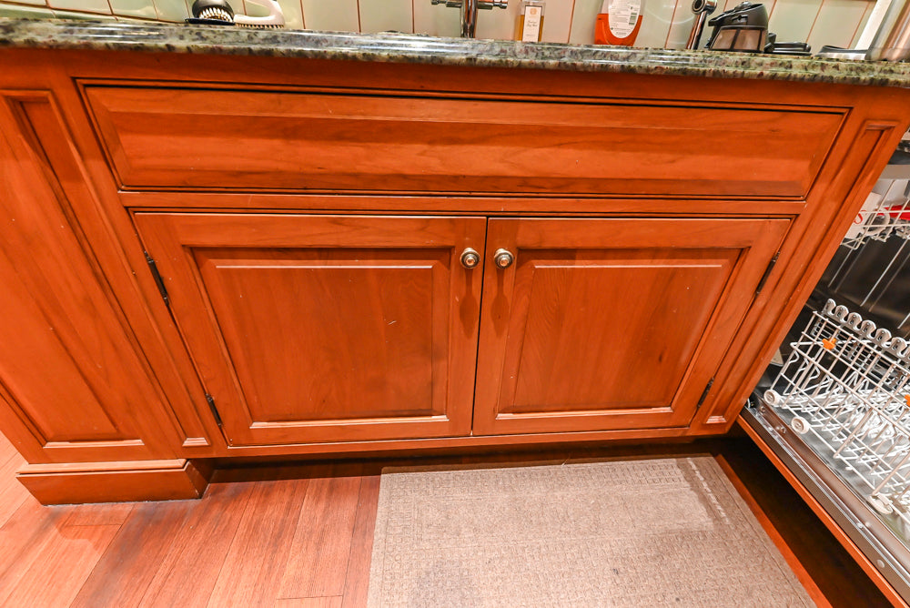 Premier Traditional Classic Wood Kitchen with Island & 60" Wolf Range