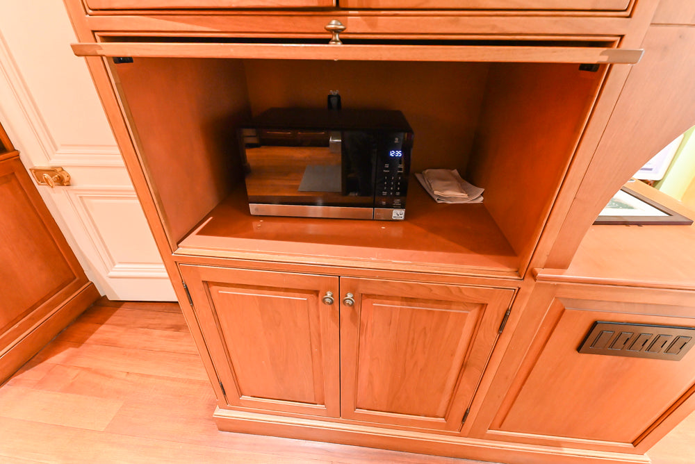 Premier Traditional Classic Wood Kitchen with Island & 60" Wolf Range